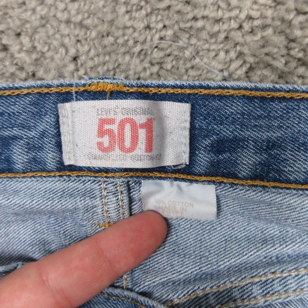 Vintage Levis Jeans Mens 32x30 Blue 501 Button Fly‎ Original Denim Pants Y2K